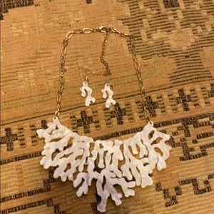 Coral mother of pearl necklace